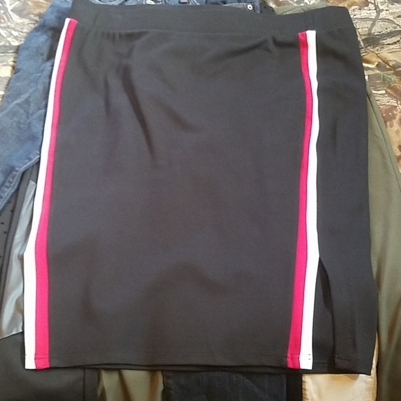 torrid Dresses & Skirts - Torrid sz.3 skirt